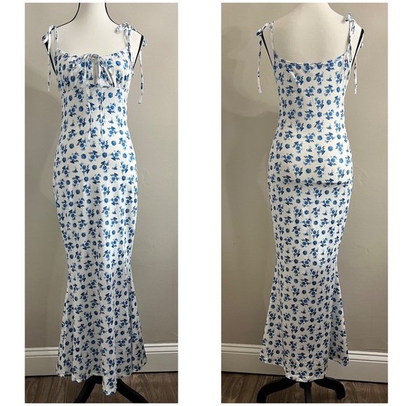 Blue Floral Print Maxi Dress - NWOT - Picture 2 of 7